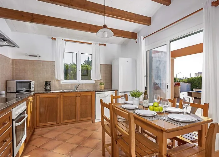 ヴィラ Violeta By *